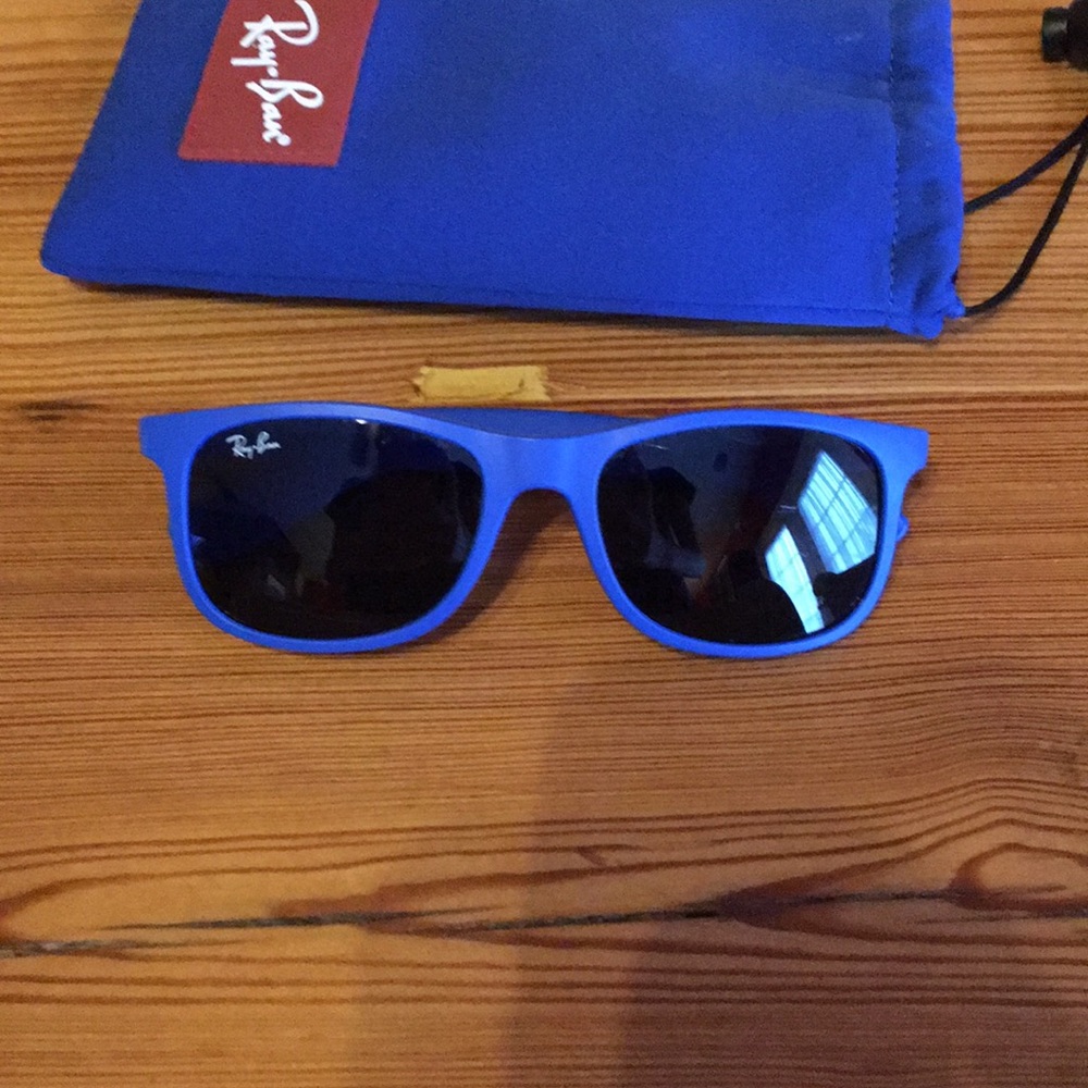 Junior’s Wayfarer Ray Ban Sunglasses